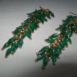 SUPER CUTE GREEN CRYSTAL XMAS DANGLES/HOOK FEATURE
